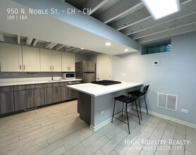 950 N Noble St in Chicago, IL - Building Photo - Building Photo