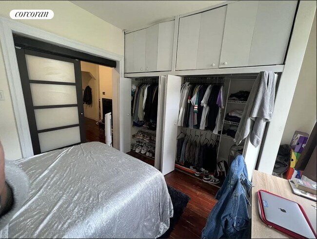 230 E 25th St in New York, NY - Building Photo - Building Photo