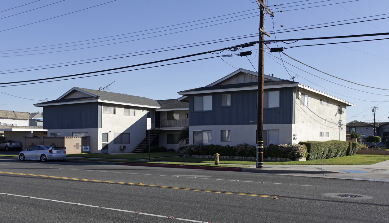 6662 Western Ave in Buena Park, CA - Foto de edificio