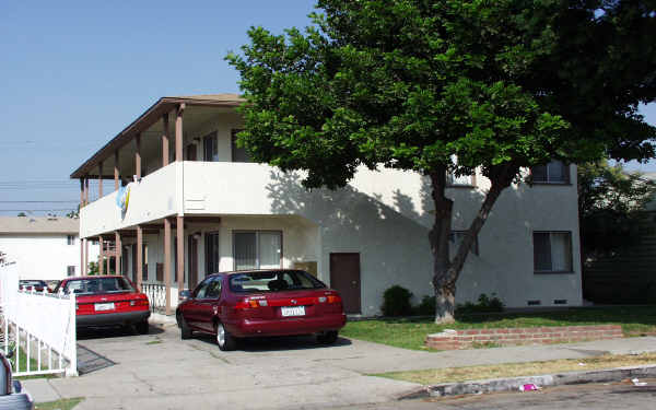 7751-7753 Milton Ave in Whittier, CA - Building Photo