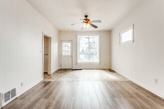 2434 Military St in Port Huron, MI - Building Photo - Building Photo