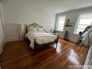 80 Winchester St, Unit 80 Winchester street 2 in Brookline, MA - Building Photo - Building Photo