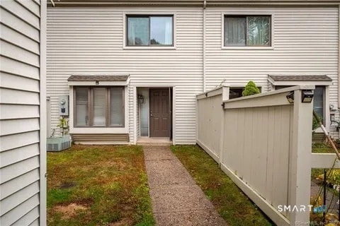 101 Farmington Chase Crescent in Farmington, CT - Building Photo - Building Photo