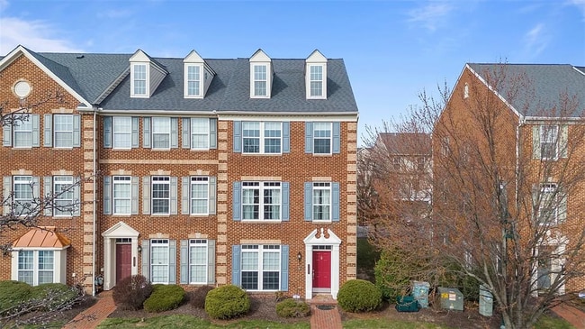 3009 Village Run Rd