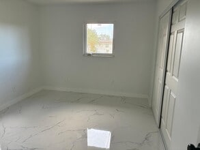 4854 Weymouth St in Greenacres, FL - Building Photo - Building Photo
