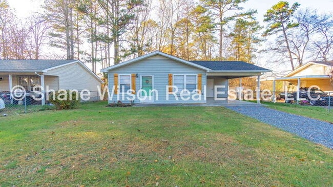 property at 250 Cheyenne Trail NW