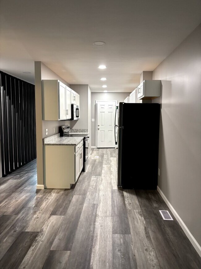 3604 SW Skyline Pkwy in Topeka, KS - Building Photo - Building Photo