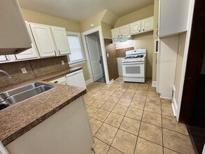 3659 Torrance Dr in Toledo, OH - Building Photo - Building Photo