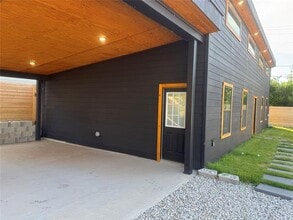 2806 Beechwood St in Granbury, TX - Building Photo - Building Photo