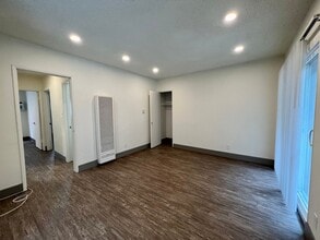 12727 Matteson Ave, Unit 3 in Los Angeles, CA - Building Photo - Building Photo