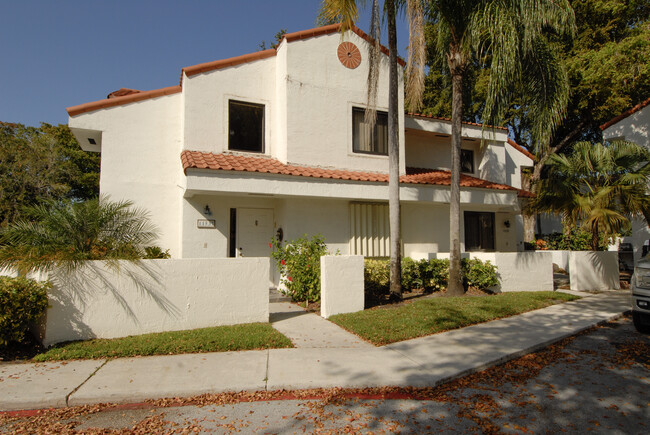 11533 Terra Bella Blvd in Plantation, FL - Foto de edificio - Building Photo