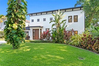 4308 W Beach Park Dr in Tampa, FL - Building Photo - Building Photo