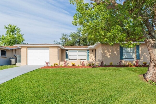 11034 Tamarix Ave