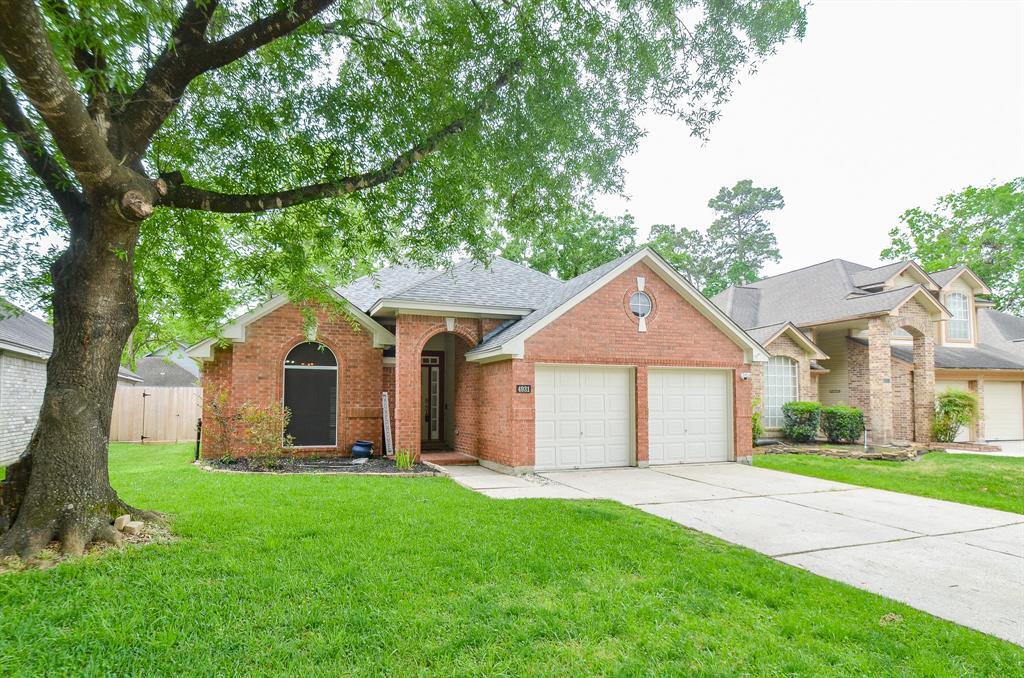 4931 Maple Brook Ln in Houston, TX - Building Photo