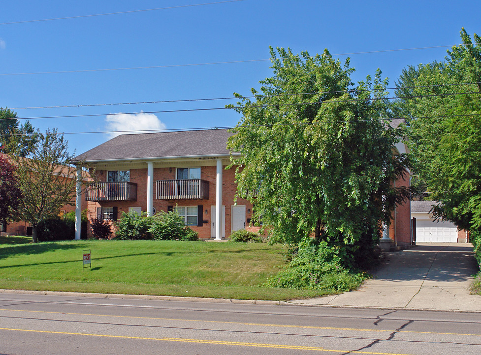 4551 Wilmington Pike in Kettering, OH - Building Photo