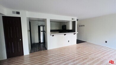 3544 S Centinela Ave in Los Angeles, CA - Building Photo - Building Photo