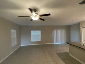 5016 Wild Senna Blvd in Tampa, FL - Building Photo - Building Photo