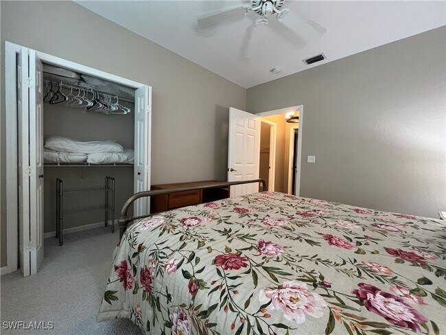 property at 1340 Charleston Square Dr