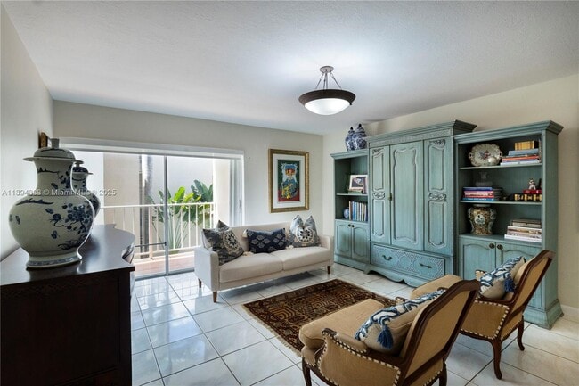 7725 SW 86th St in Miami, FL - Building Photo - Building Photo