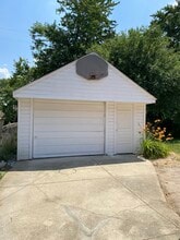 11448 Columbia in Redford, MI - Foto de edificio - Building Photo