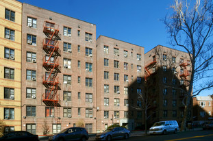 2575 Sedgwick Ave Apartments