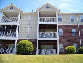 370 Bubble Creek Ct in Fayetteville, NC - Building Photo - Building Photo