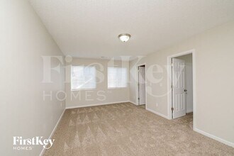 5709 Hidden Lake Dr in Browns Summit, NC - Building Photo - Building Photo