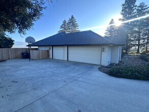 531 High Sierra Dr in Exeter, CA - Building Photo - Building Photo