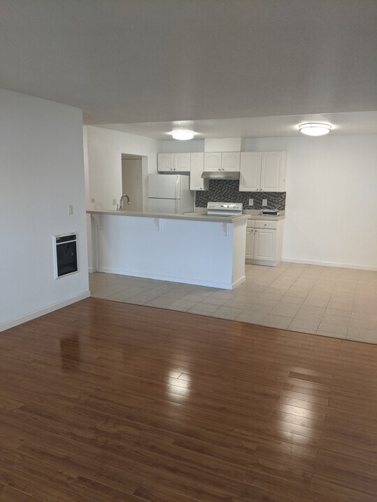 466 Crescent Street, Unit #203 in Oakland, CA - Building Photo