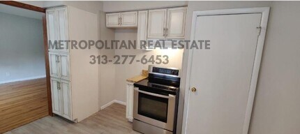 9018 Beatrice in Livonia, MI - Building Photo - Building Photo