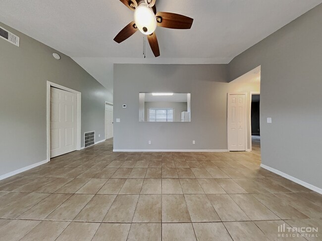 3095 Branchville Dr in Deltona, FL - Building Photo - Building Photo