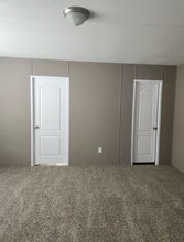 150 Tonkawa Trl in Lockhart, TX - Building Photo - Building Photo