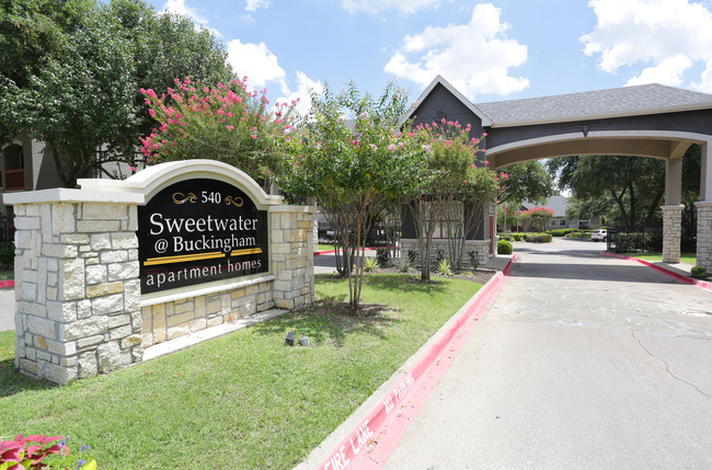 Sweetwater at Buckingham in Dallas