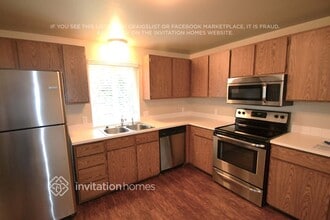 22043 SE 269th Pl in Maple Valley, WA - Building Photo - Building Photo