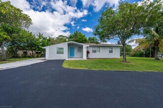 150 Kentucky Ave in Fort Lauderdale, FL - Building Photo - Building Photo