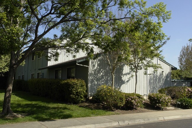 3562 Silver Oaks Way in Livermore, CA - Building Photo - Building Photo