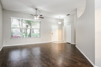 1176 Countrywind Dr in Apopka, FL - Building Photo - Building Photo