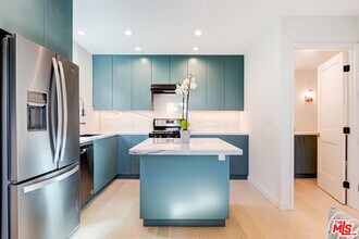 12153 Palms Blvd in Los Angeles, CA - Building Photo - Building Photo