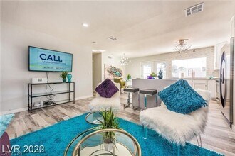7067 Westpark Ct in Las Vegas, NV - Building Photo - Building Photo