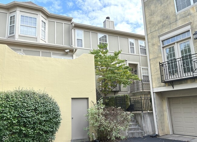 949 Junction Pl in Indianapolis, IN - Building Photo - Building Photo