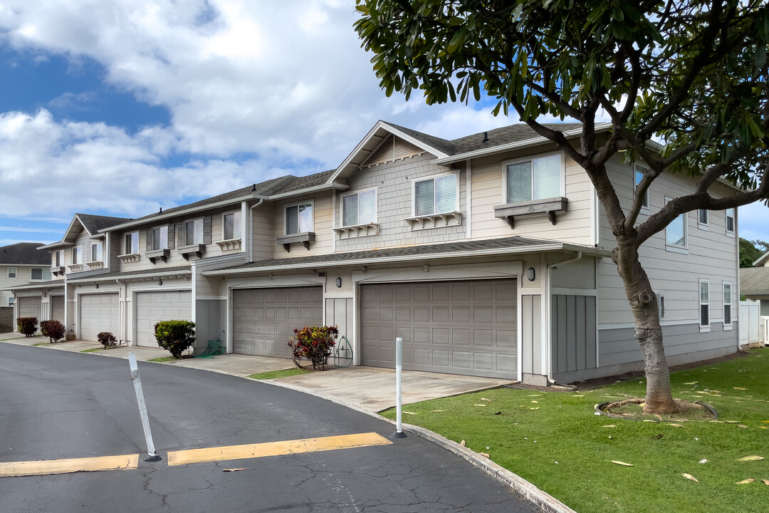 Mariners Place Townhomes in Ewa Beach, HI - Building Photo