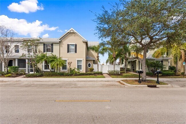 10627 SW Cam Run in Port St. Lucie, FL - Building Photo - Building Photo