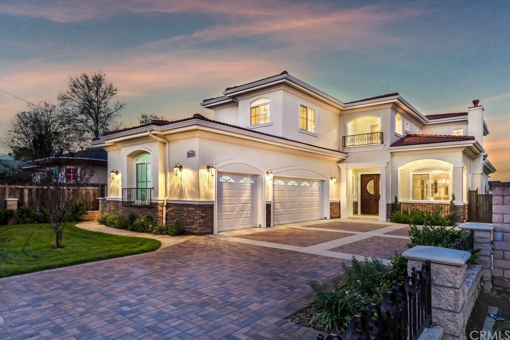 5032 Rosemead Blvd in San Gabriel, CA - Building Photo
