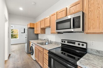 50 R Maplewood Ave in Gloucester, MA - Building Photo - Building Photo