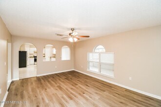 7306 Fox Grove Rd in Jacksonville, FL - Building Photo - Building Photo