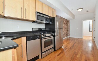 314 Monroe St in Hoboken, NJ - Building Photo