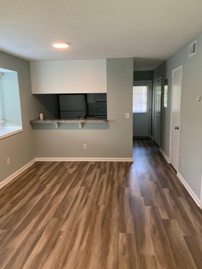 2133 Oleander Pl in Neptune Beach, FL - Building Photo - Building Photo