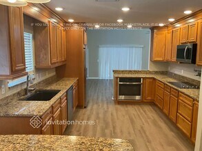 1970 Erin Brooke Dr in Valrico, FL - Foto de edificio - Building Photo