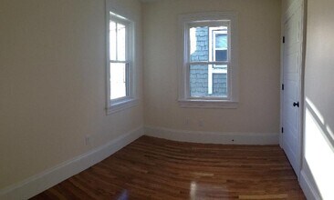 84 Linden St, Unit 2 in Boston, MA - Building Photo - Building Photo