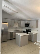 4286 Woodstock Dr in West Palm Beach, FL - Building Photo - Building Photo